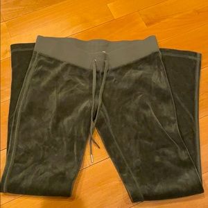 Like new Juicy Couture velour track pants size P